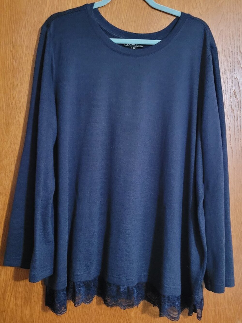 DG2 by Diane Gilman Women's Top - Size 3X - Navy color - New w/o Tags